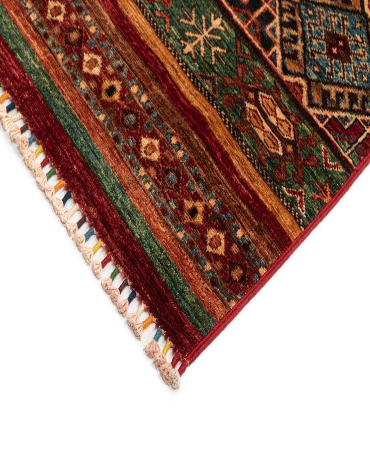 Detail image of  6' 10 x 9' 11 Ariana Rug