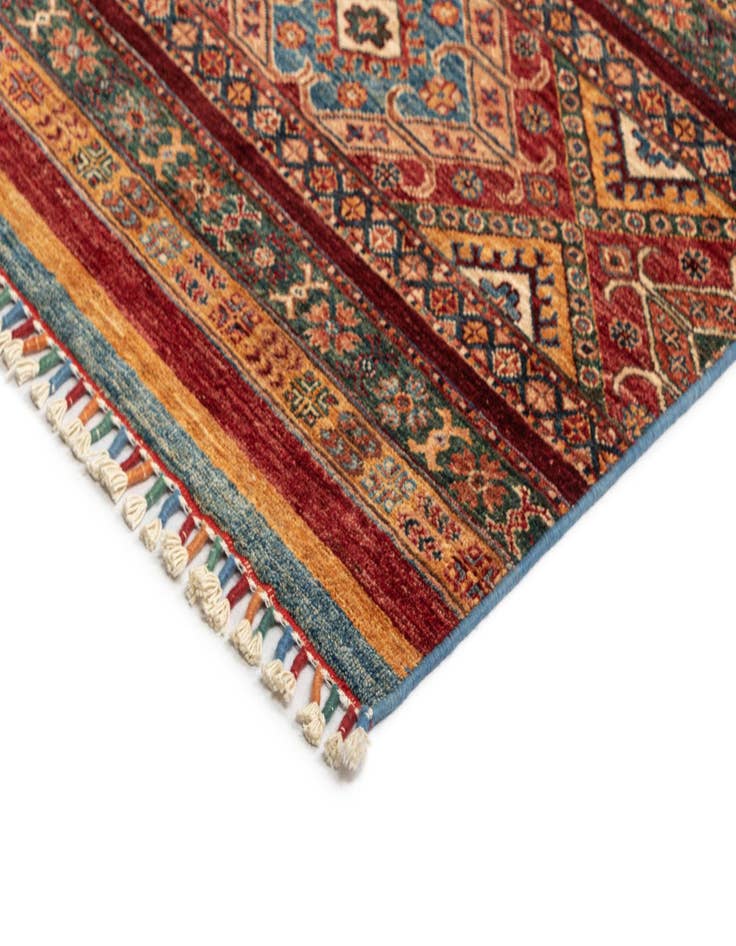 Detail image of  6' 9 x 9' 10 Ariana Rug