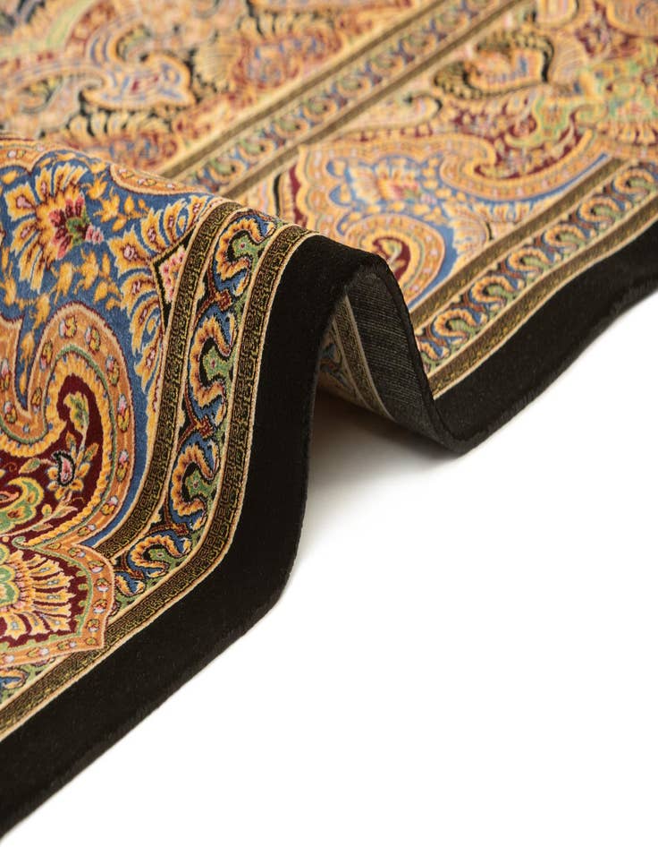 Detail image of  6' 5 x 9' 6 Ghom Design Rug