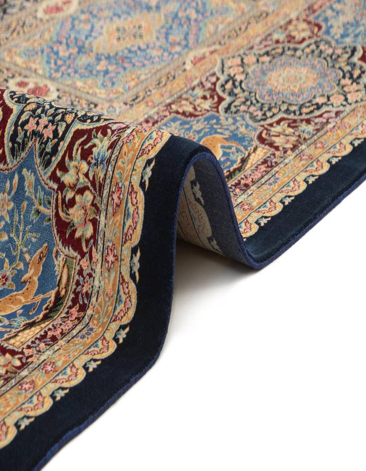 Detail image of  6' 6 x 9' 7 Ghom Design Rug