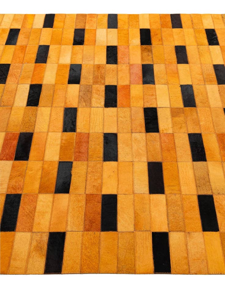 Detail image of  4' 11 x 8' Cowhide - Patchwork Rug