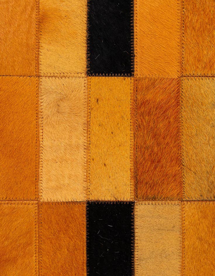 Detail image of  5' x 8' Cowhide - Patchwork Rug