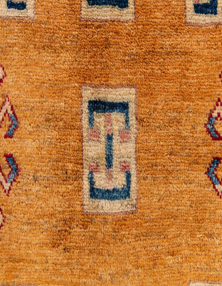 Detail image of  2' 7 x 4' 1  Hand Knotted Ziegler Wool Rug