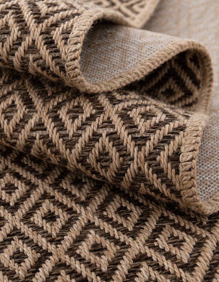Detail image of  2' 9 x 6' Dunes Runner Rug