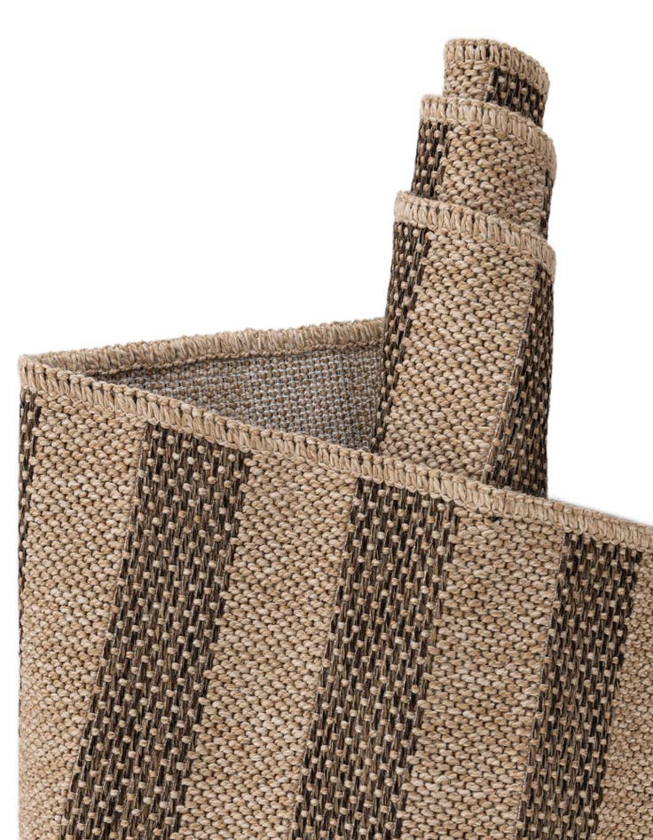 Detail image of  2' x 5' 3 Dunes Runner Rug