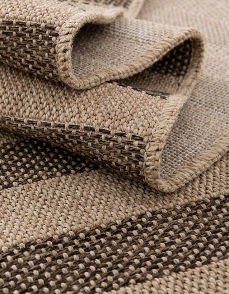 Detail image of  2' x 5' 3 Dunes Runner Rug