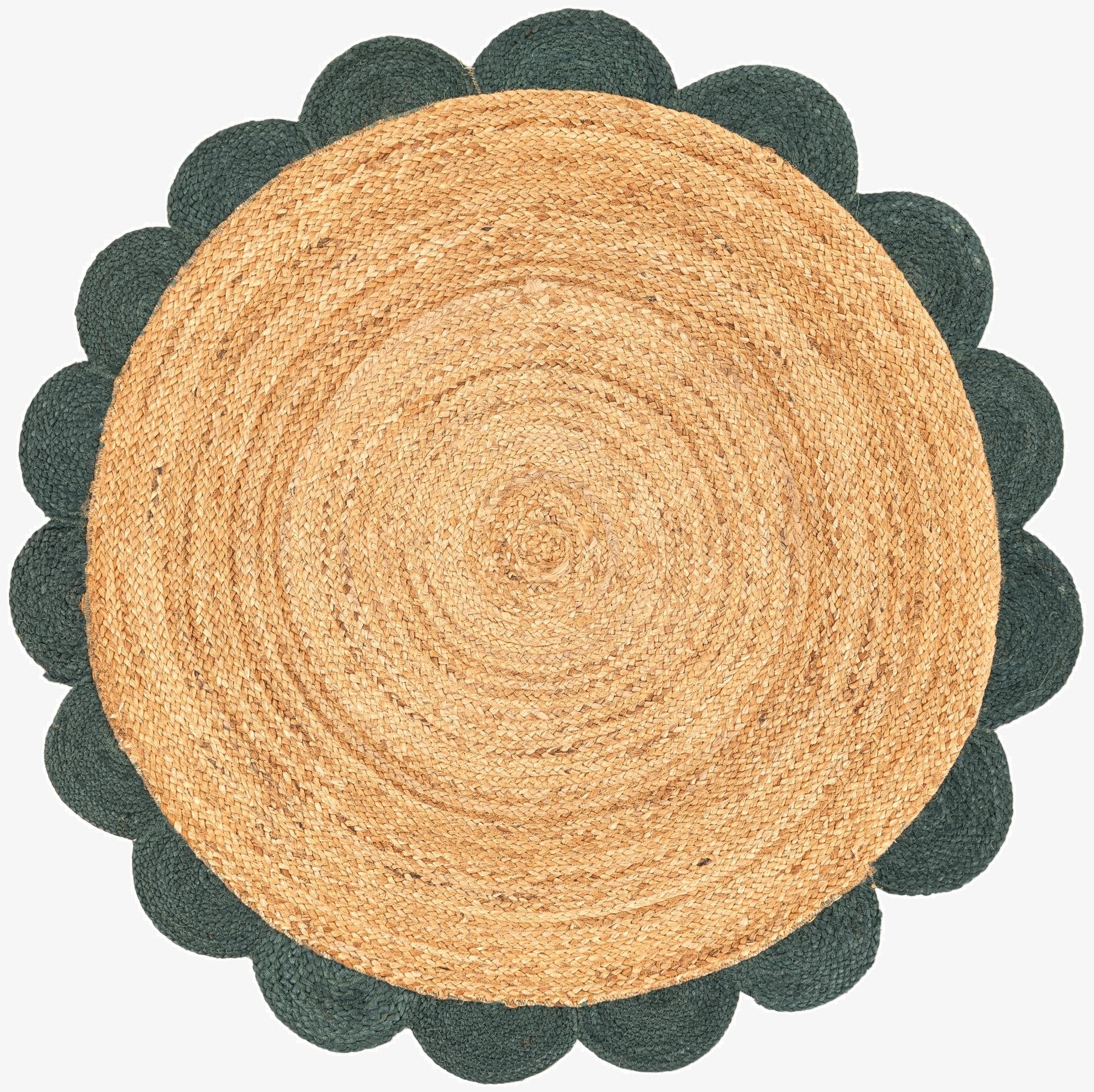  4' 1 x 4' 1  Hand Scallop Braided Jute Round Rug