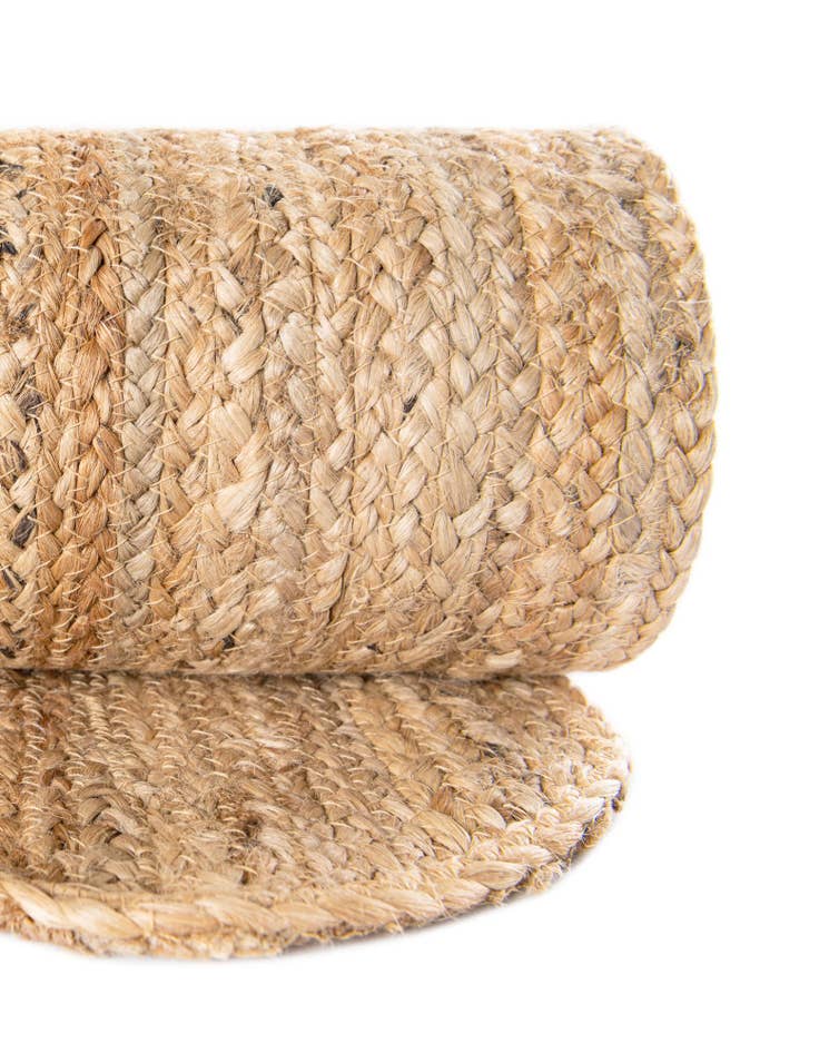 Detail image of  4' 1 x 6' 1  Hand Scallop Braided Jute Rug