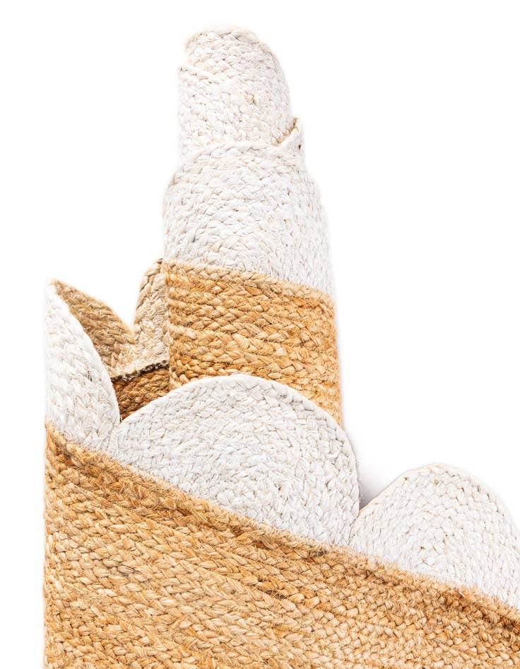 Detail image of  2' x 4' 1  Hand Scallop Braided Jute Runner Rug