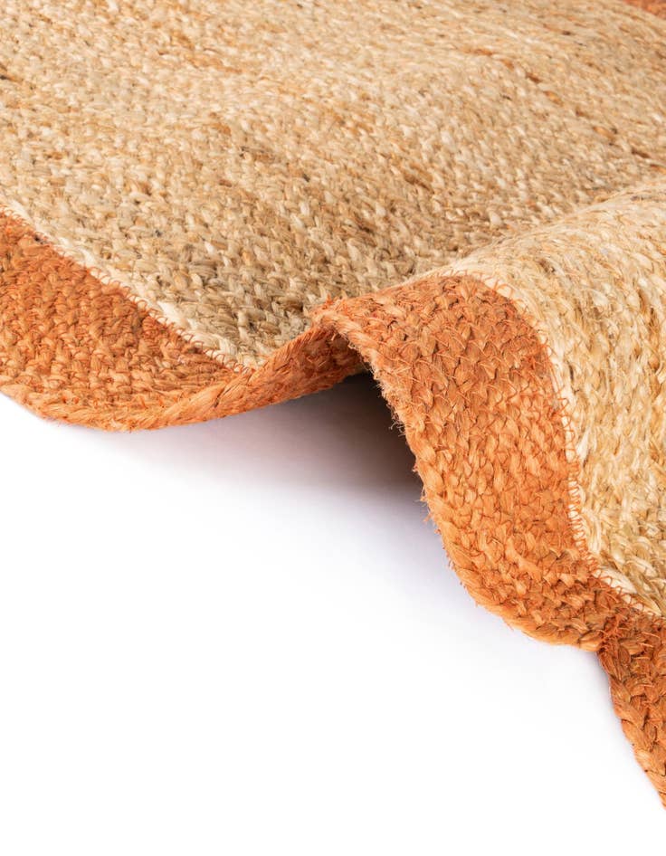 Detail image of  8' x 10'  Hand Scallop Braided Jute Rug