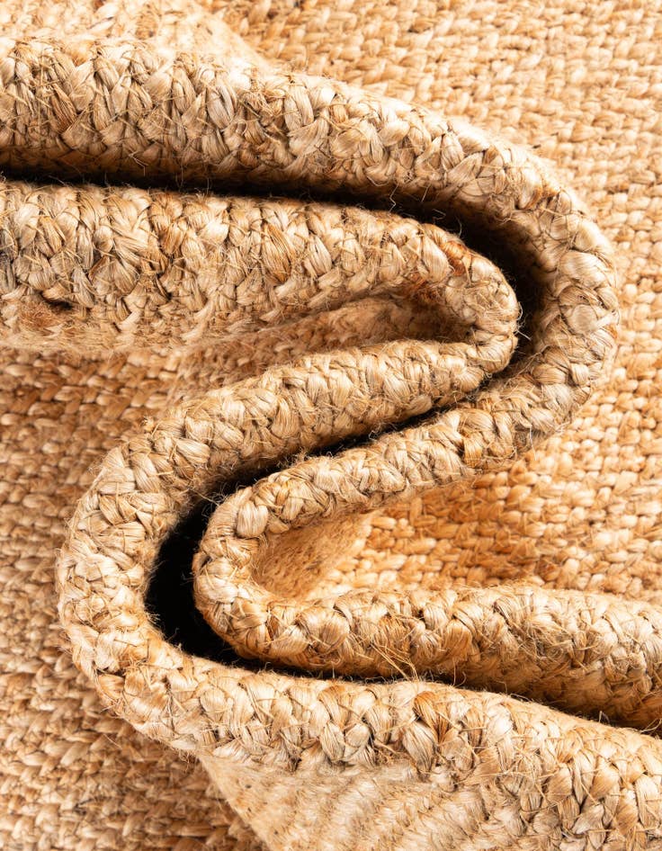 Detail image of  6' 1 x 6' 1  Hand Scallop Braided Jute Round Rug