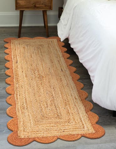  2' 7 x 12'  Hand Scallop Braided Jute Runner Rug