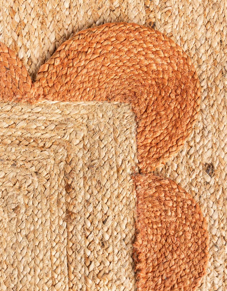 Detail image of  2' 7 x 10'  Hand Scallop Braided Jute Runner Rug