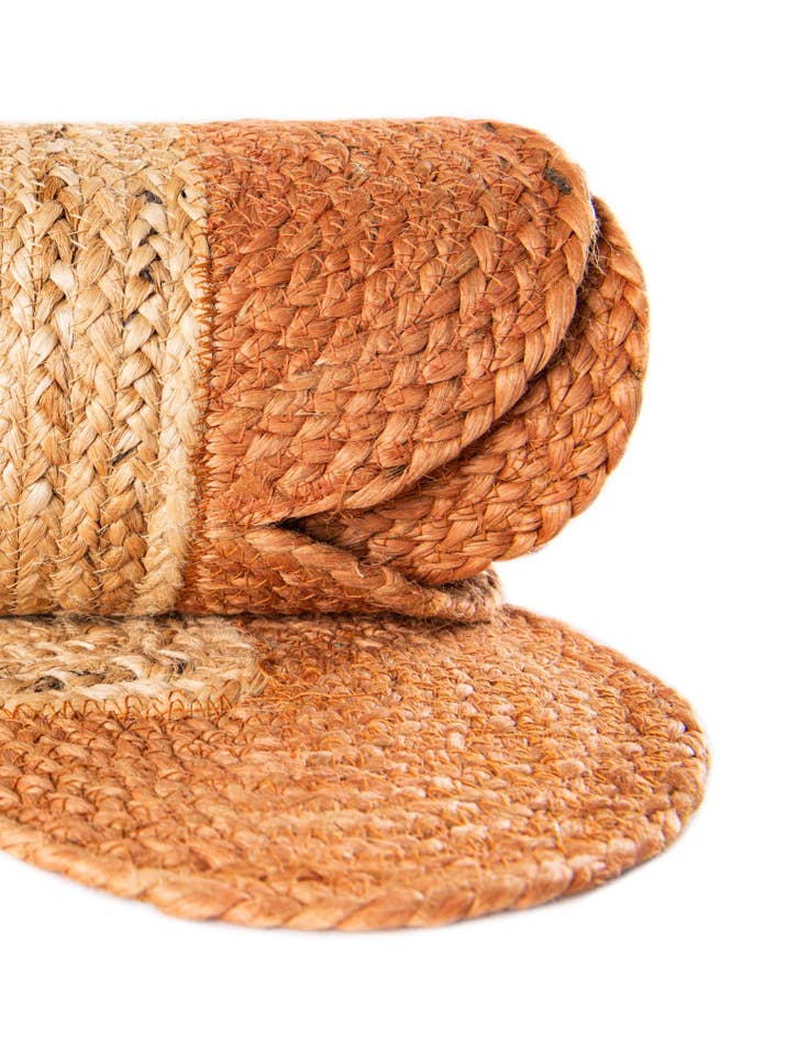 Detail image of  2' 7 x 10'  Hand Scallop Braided Jute Runner Rug