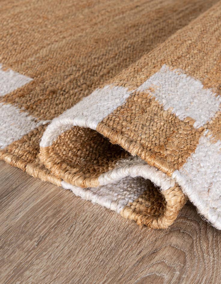 Detail image of  7' 10 x 10'  Hand Woven Laurel Handwoven Jute Rug