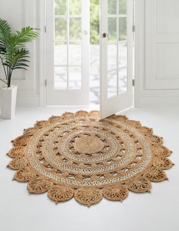  Custom Natural and White Braided Jute Round Rug