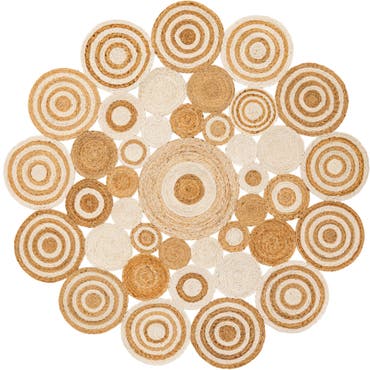  7' 10 x 7' 10  Hand Braided Jute Round Rug