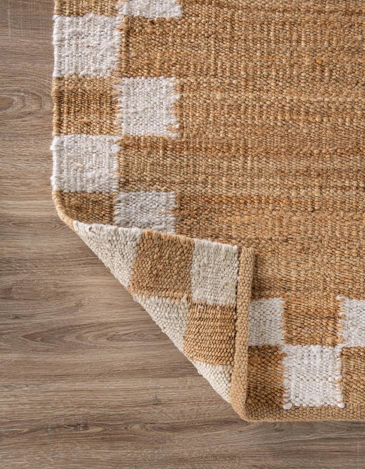 Detail image of  2' 7 x 8'  Hand Woven Laurel Handwoven Jute Runner Rug