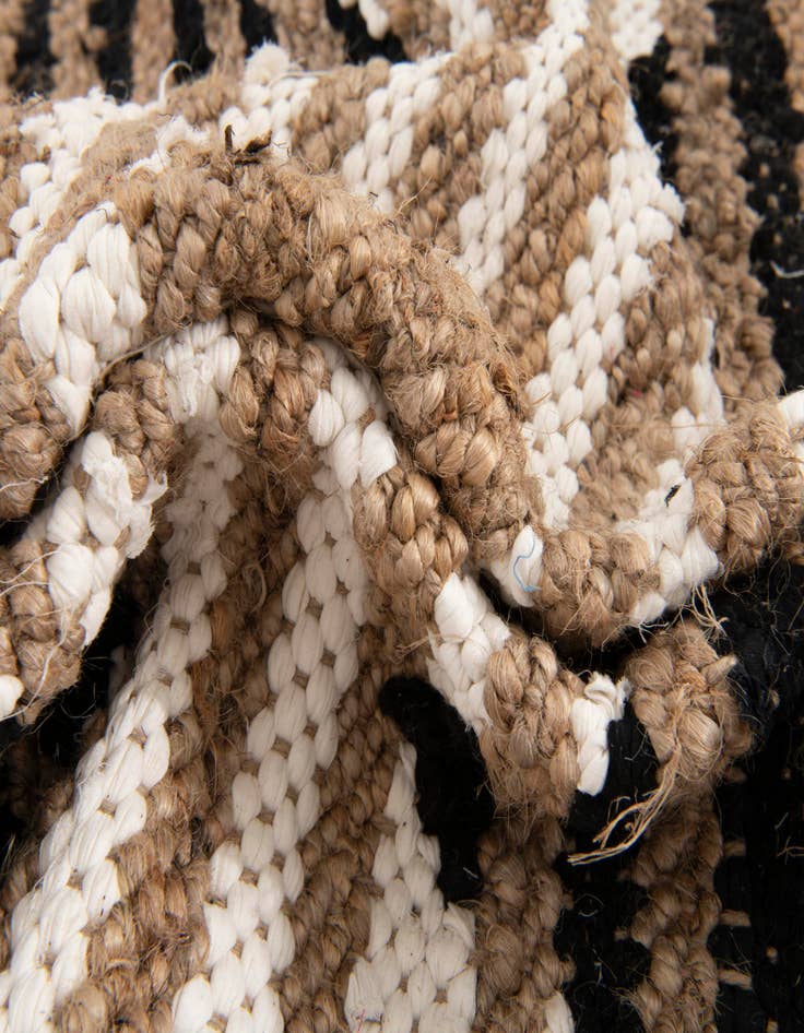 Detail image of  2' 7 x 8'  Hand Woven Chindi Jute Runner Rug