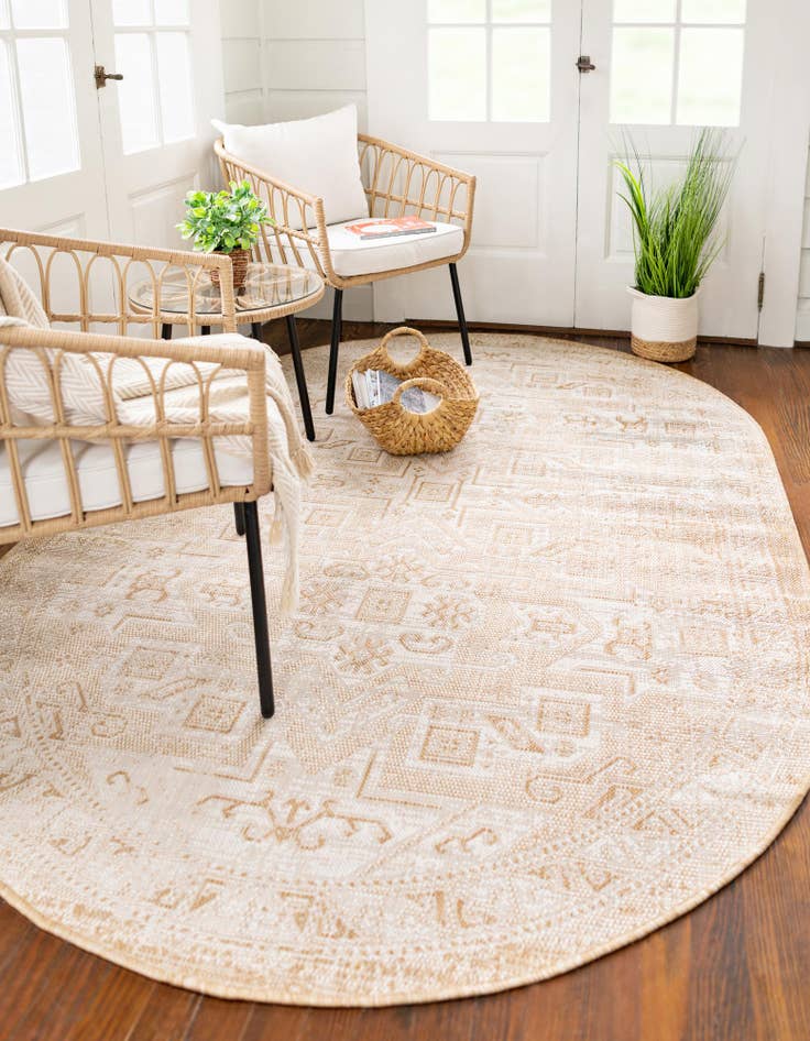 Detail image of  5' 3 x 8'  Washable Aztec Indoor / Outdoor Oval Rug