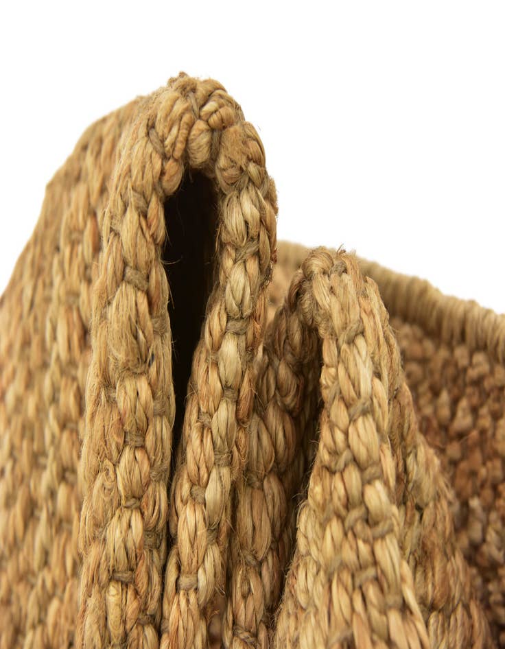 Detail image of  2' x 3' 1  Hand Woven Chunky Jute Rug