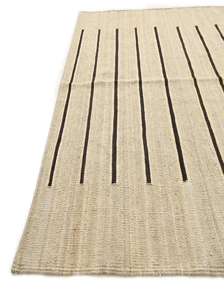 Detail image of  4' 2 x 5' 10  Hand Woven Kilim Modern Wool Rug