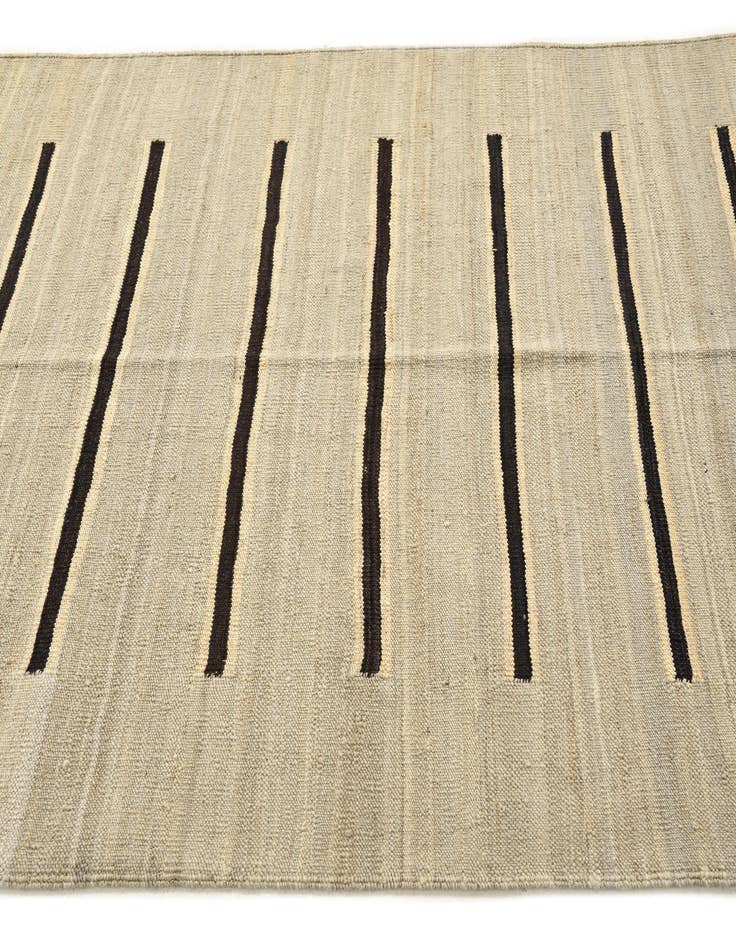Detail image of  4' 2 x 5' 10  Hand Woven Kilim Modern Wool Rug