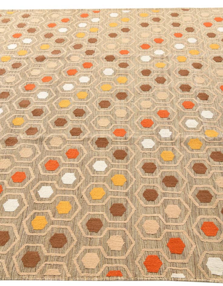 Detail image of  7' 1 x 9' 4  Hand Woven Kilim Modern Rug