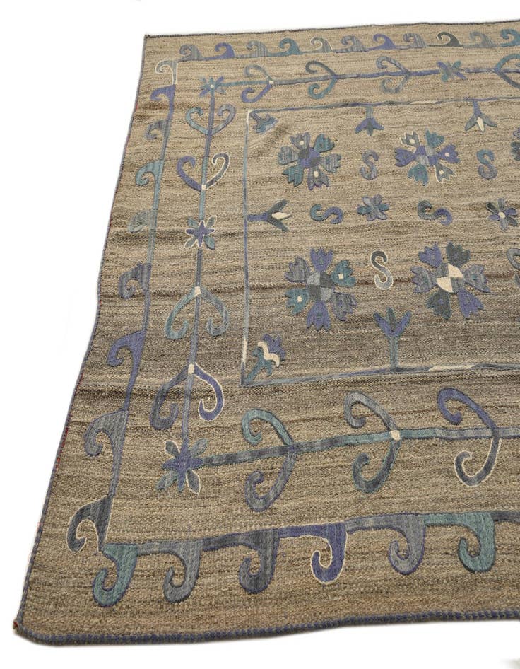 Detail image of  5' 9 x 7' 1  Hand Woven Kilim Suzani Wool Rug