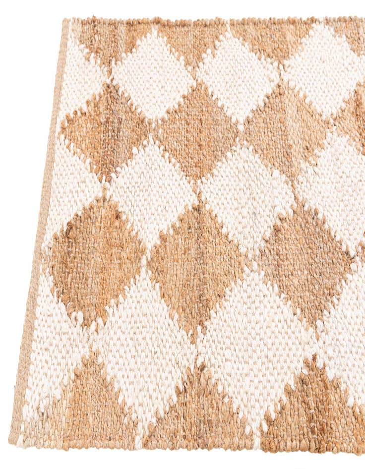 Detail image of  2' x 3'  Hand Braided Laurel Handwoven Jute Rug