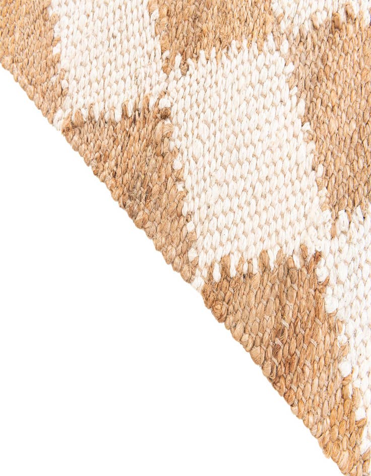 Detail image of  2' x 3'  Hand Braided Laurel Handwoven Jute Rug