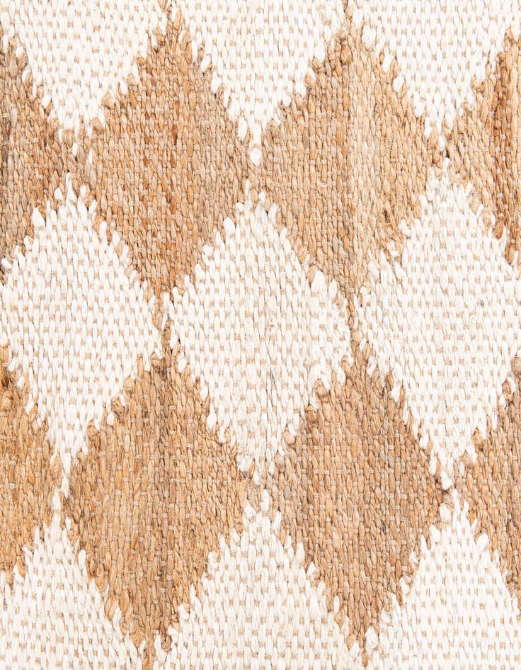 Detail image of  2' x 3'  Hand Braided Laurel Handwoven Jute Rug