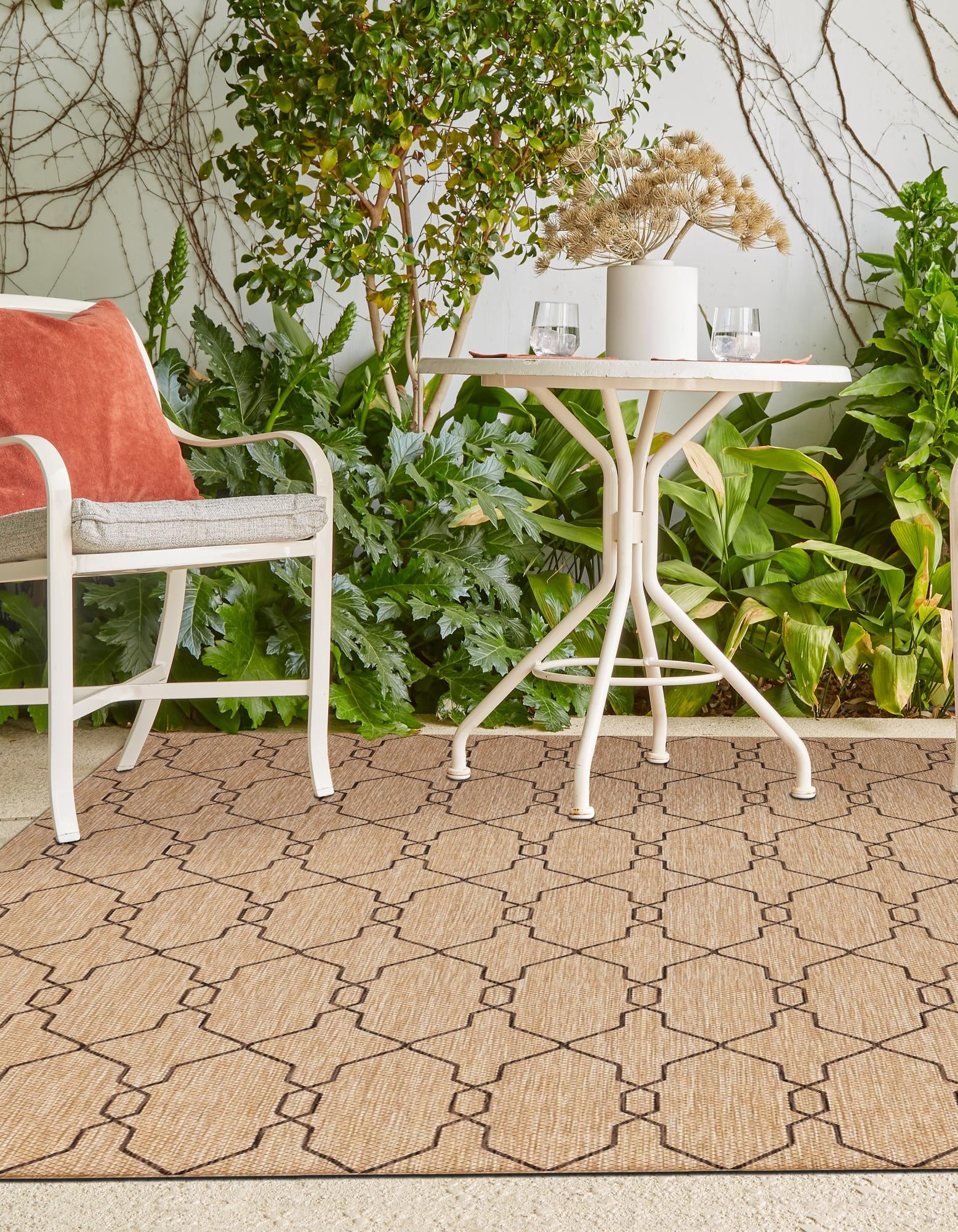 Natural 5' x 8' Lattice Indoor / Outdoor Rug | Rugs.com