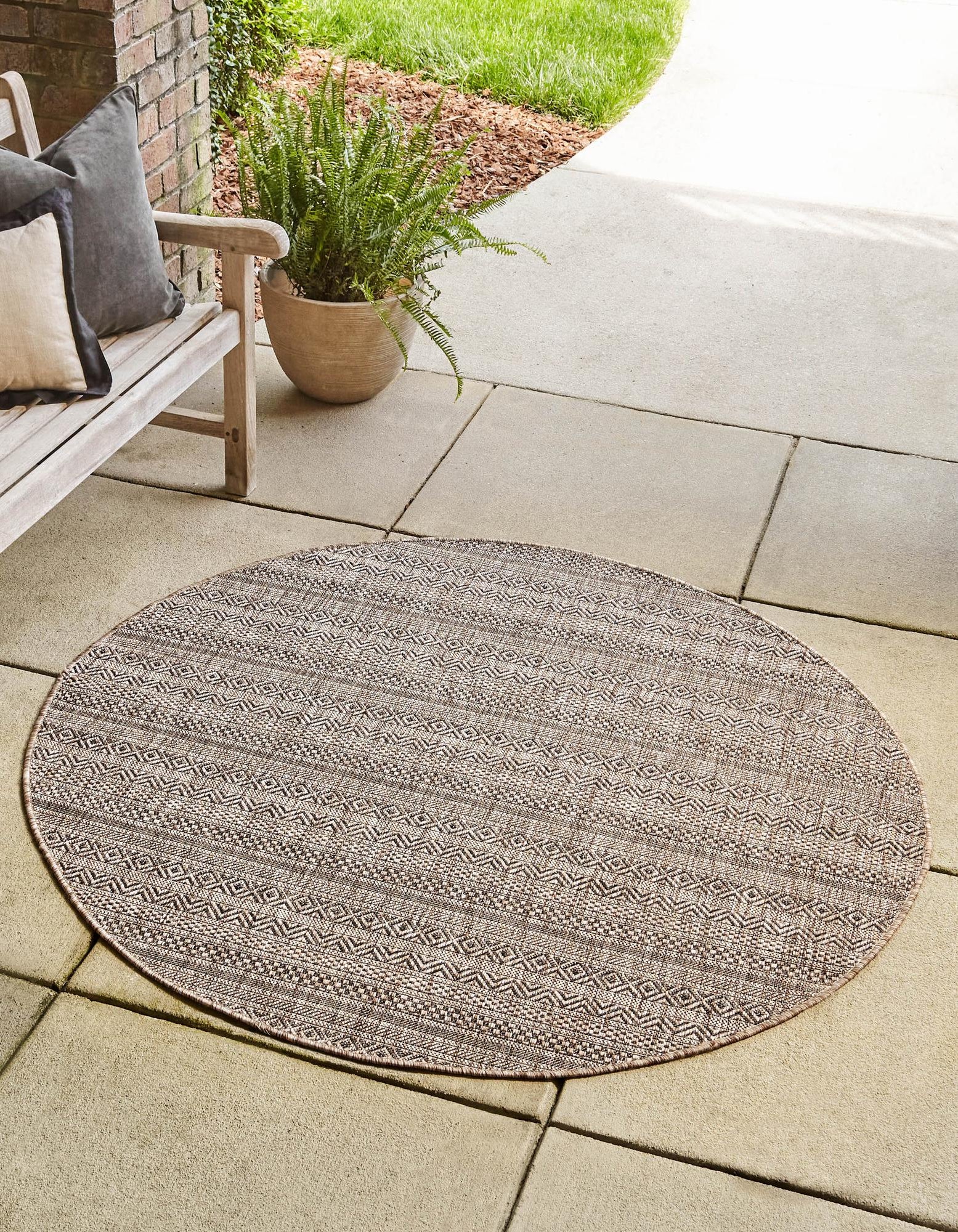 Natural 3' x 3' Ribbon Indoor / Outdoor Round Rug | Rugs.com