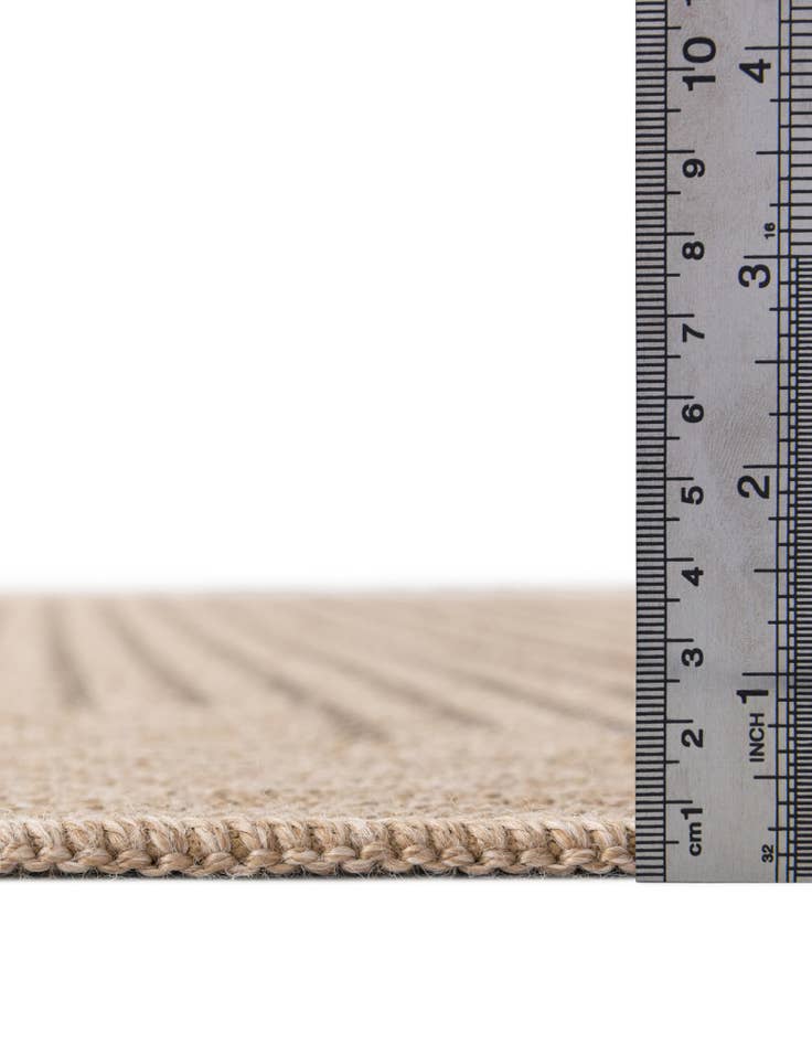 Detail image of  2' 7 x 8' Dunes Runner Rug