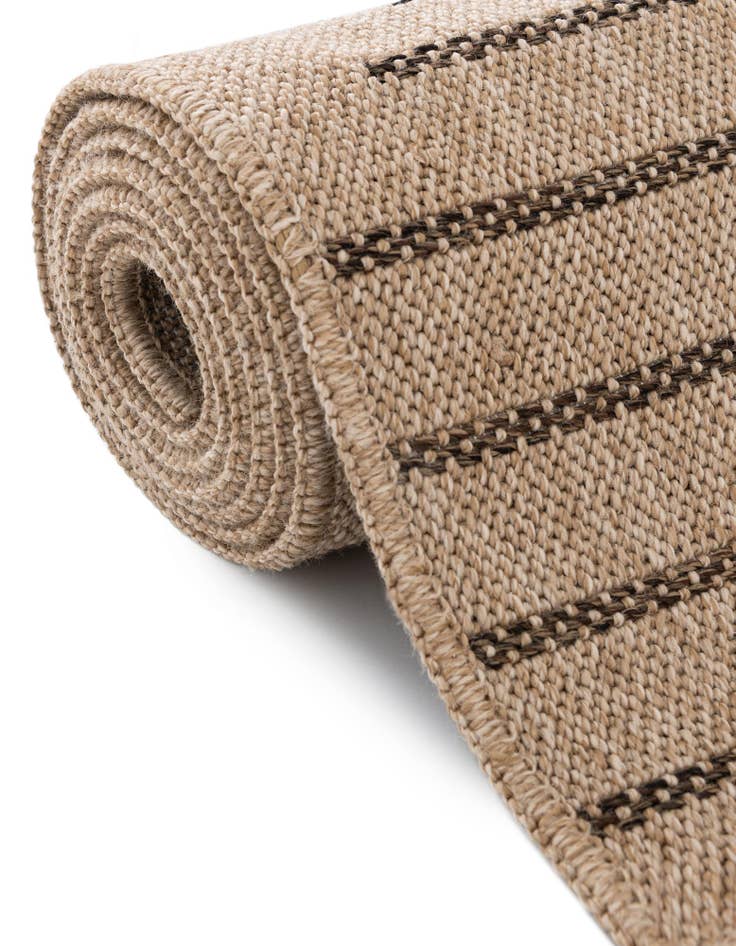 Detail image of  2' 7 x 8' Dunes Runner Rug