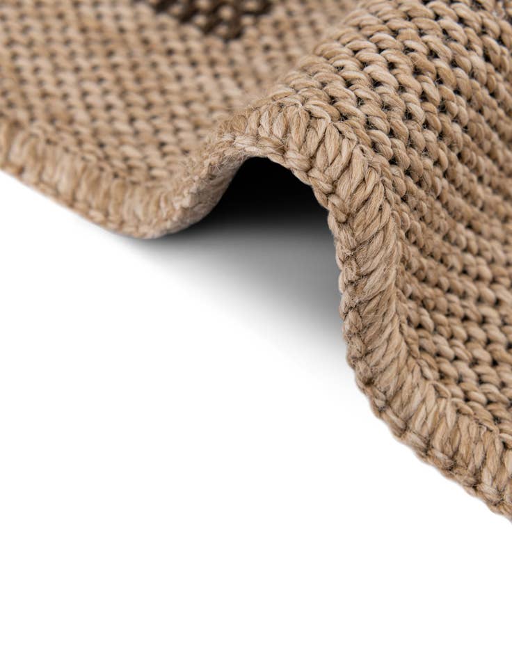 Detail image of  2' 9 x 6' Dunes Runner Rug