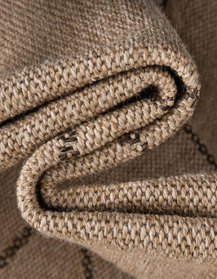 Detail image of  2' 9 x 6' Dunes Runner Rug