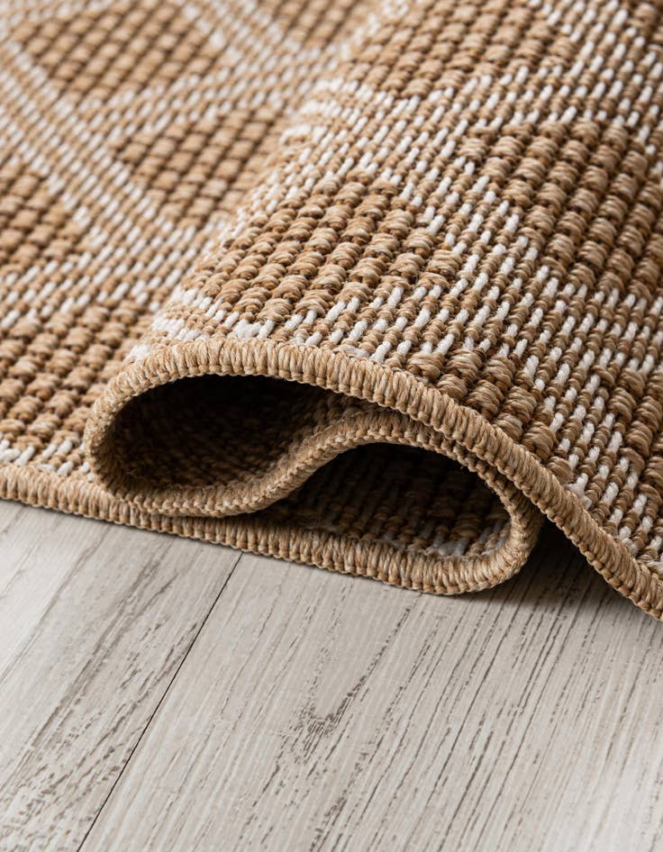 Detail image of  2' x 8'  Washable Lattice Indoor / Outdoor Runner Rug