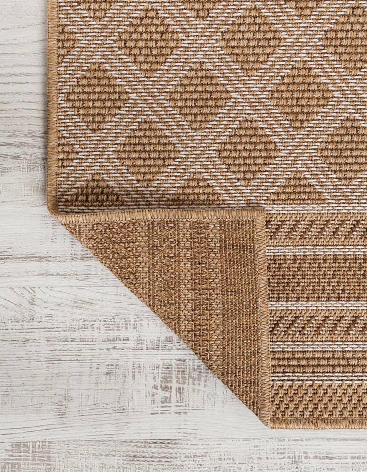 Detail image of  2' x 8'  Washable Lattice Indoor / Outdoor Runner Rug