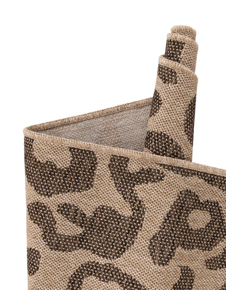 Detail image of  8' x 8' Dunes Square Rug