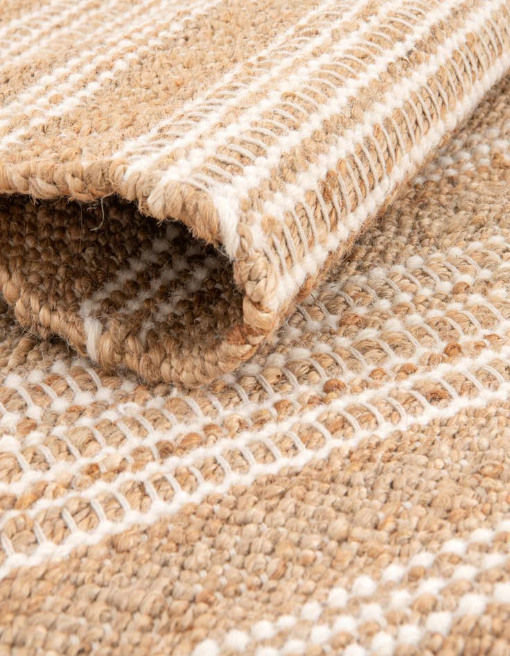 Detail image of  10' x 10'  Hand Woven Lariat Square Rug