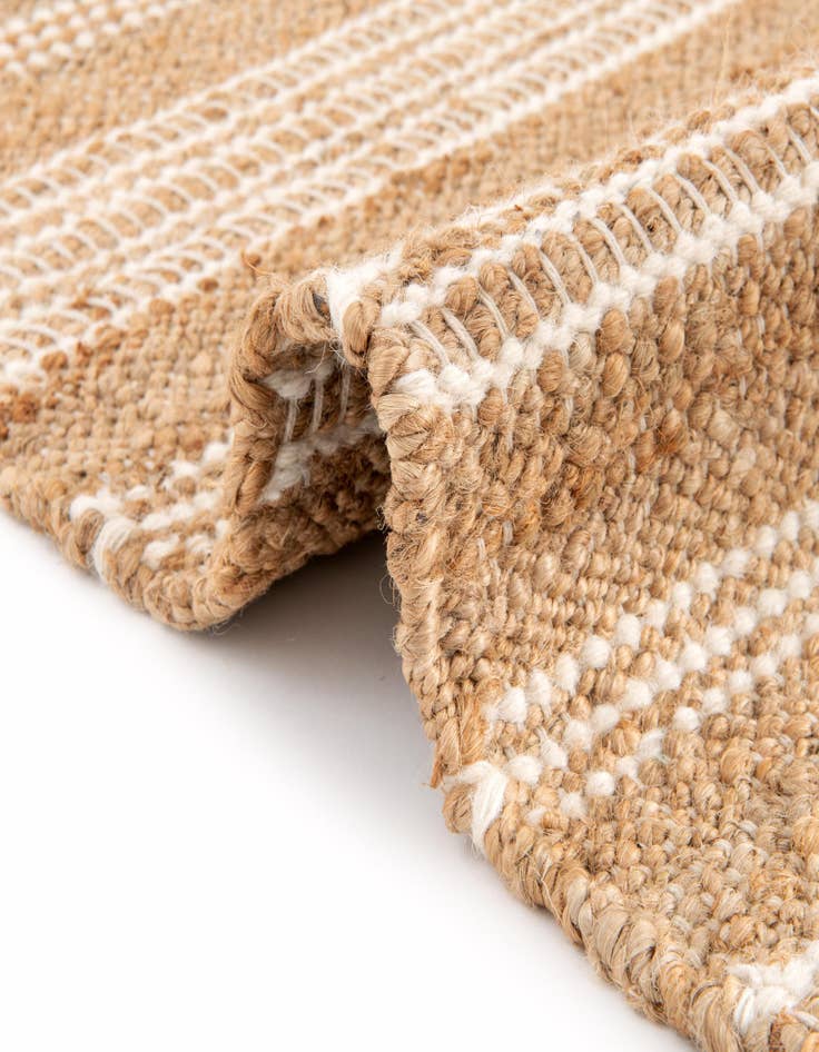 Detail image of  10' x 10'  Hand Woven Lariat Square Rug