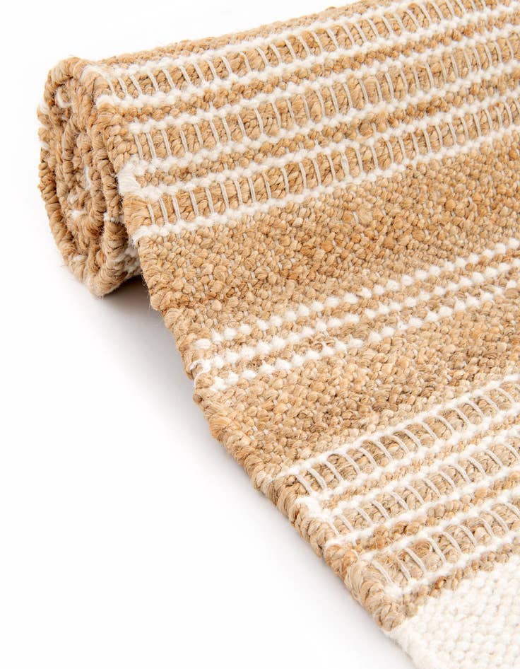 Detail image of  10' x 10'  Hand Woven Lariat Square Rug