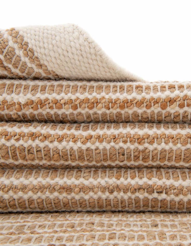 Detail image of  10' x 10'  Hand Woven Lariat Square Rug