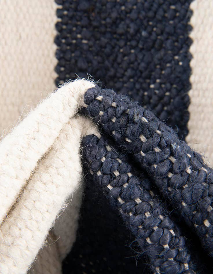 Detail image of  2' 7 x 10'  Hand Woven Jill Zarin Hamptons Runner Rug