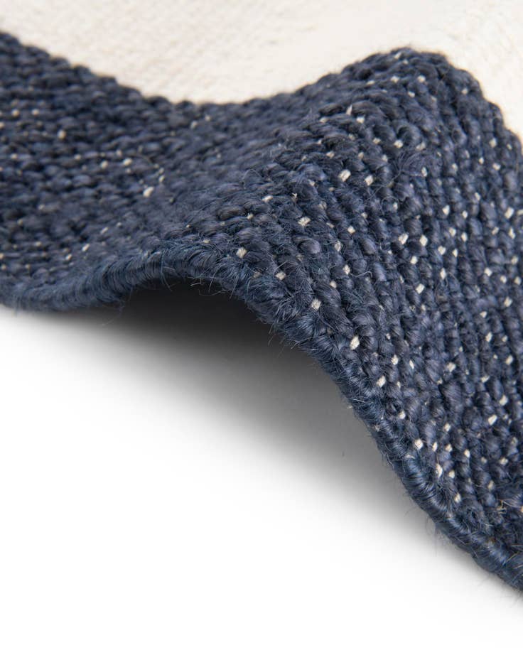 Detail image of  2' 7 x 10'  Hand Woven Jill Zarin Hamptons Runner Rug