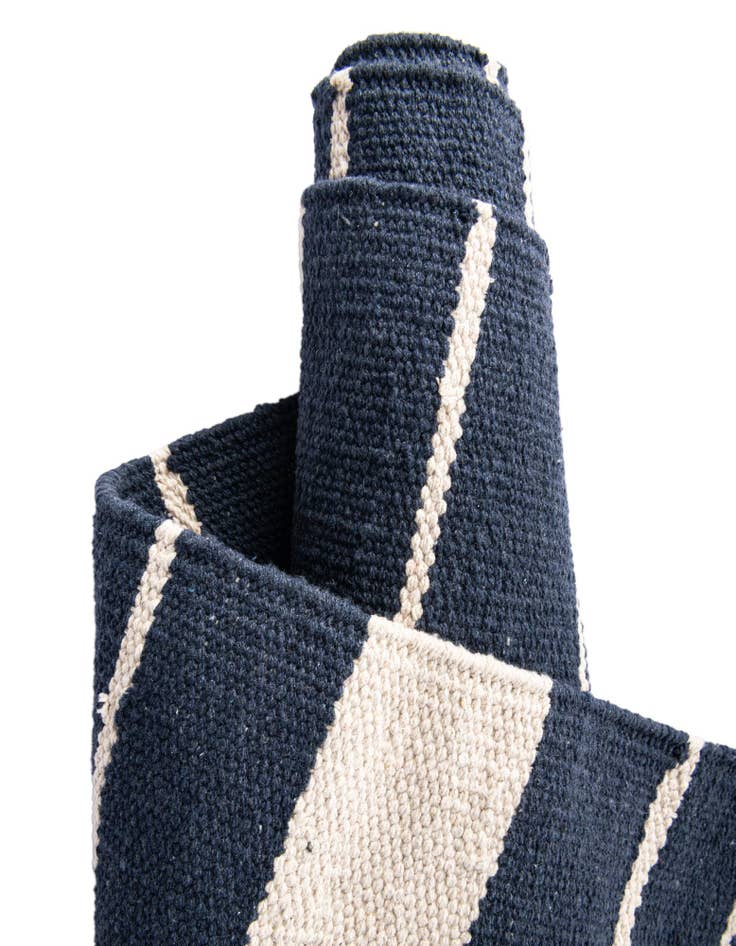 Detail image of  8' x 10'  Hand Woven Chindi Cotton Rug