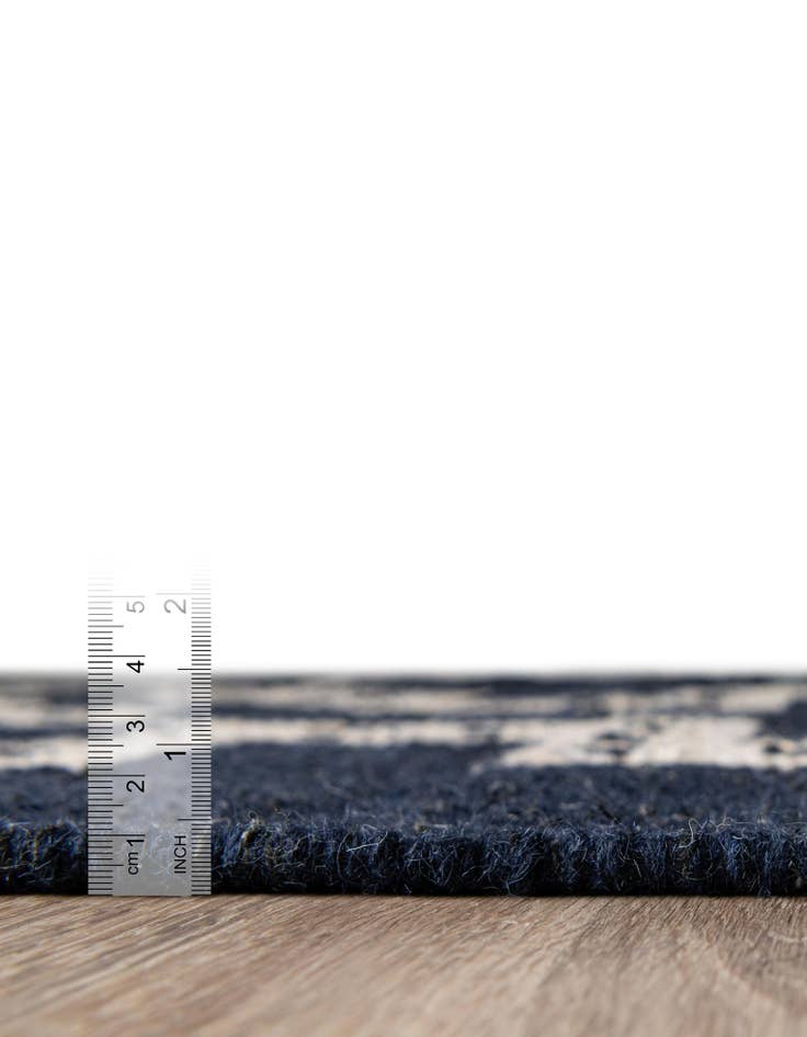 Detail image of  2' x 8'  Hand Woven Kilim Wool Runner Rug