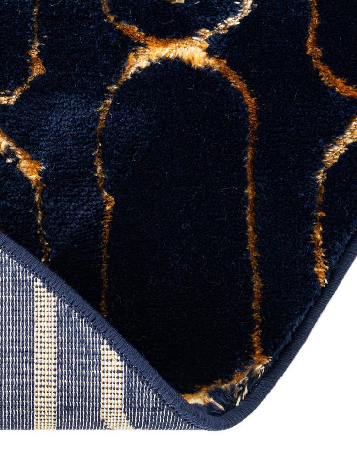 Detail image of  6' x 6' Vogue Geo Round Rug